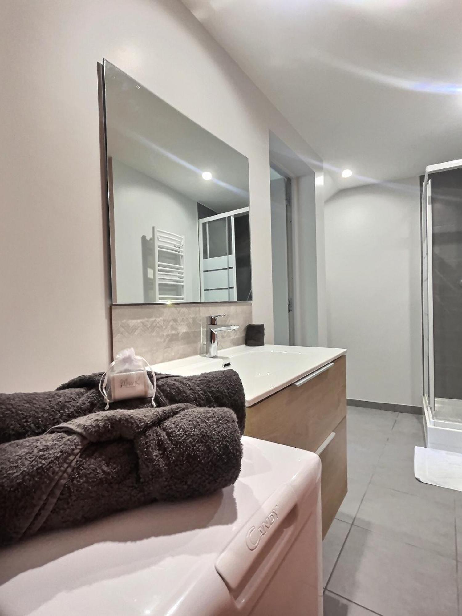 Apartamento "Secret Garden" De Miss.K Conciergerie Tournus Exterior foto